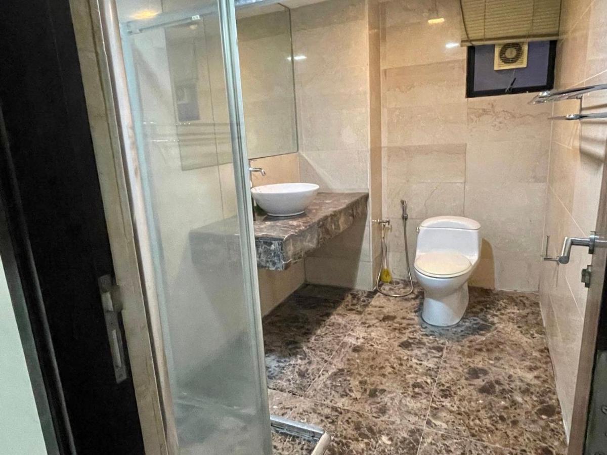 Penthouse Marina Court Vacation Home 4 Bedrooms Kota Kinabalu 14Pax Luaran gambar