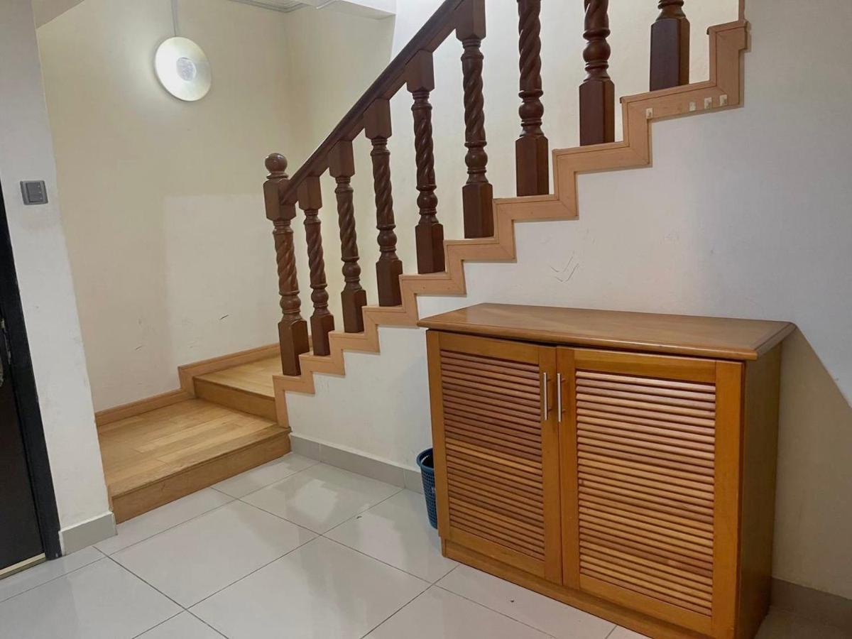 Penthouse Marina Court Vacation Home 4 Bedrooms Kota Kinabalu 14Pax Luaran gambar